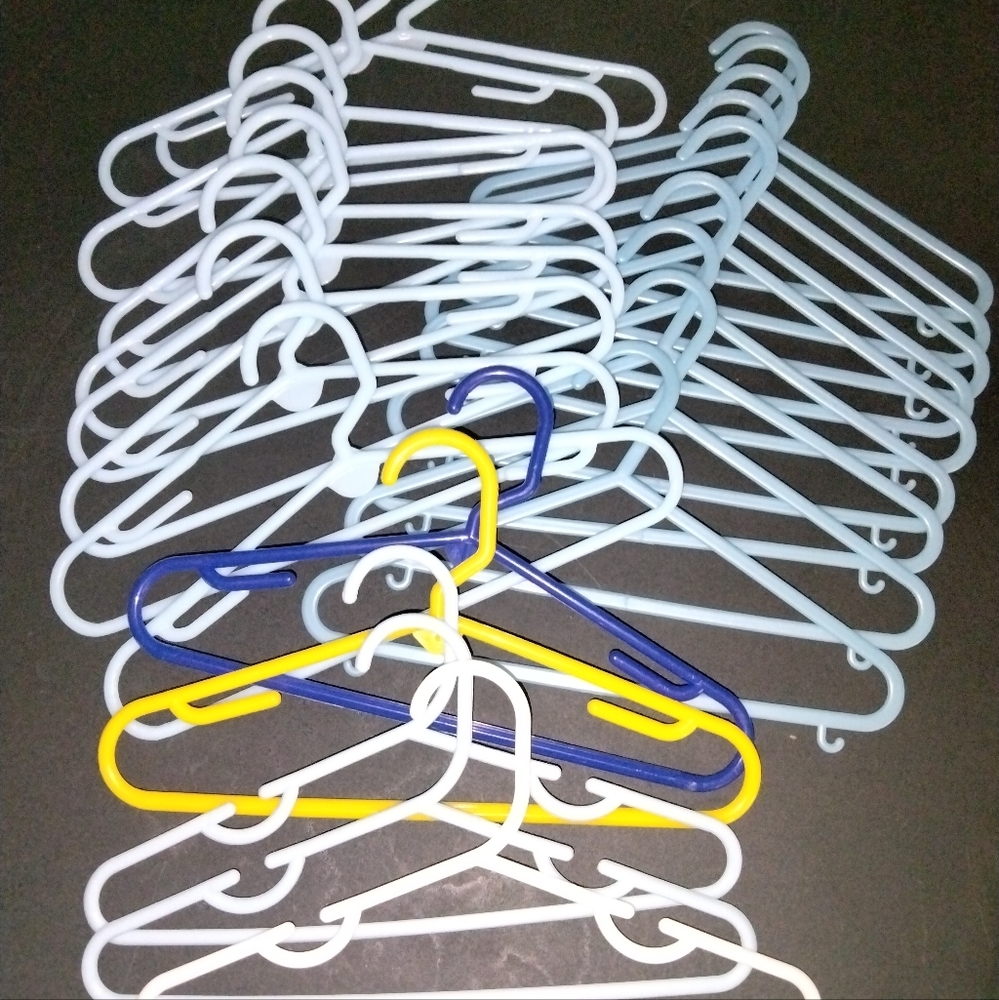 Kids hangers assorted-23 count
